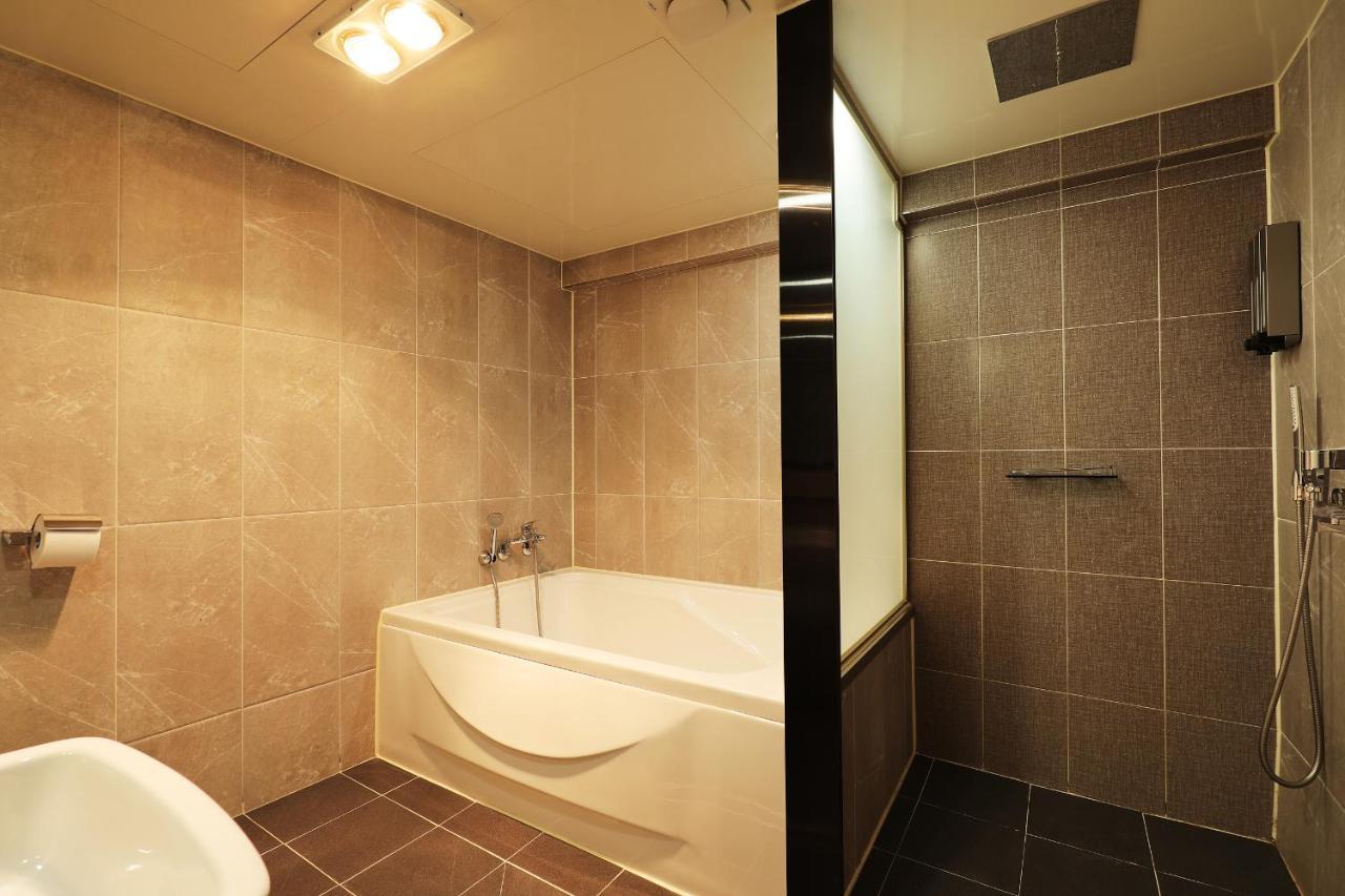 Gloria Hotel Seongnam Bagian luar foto